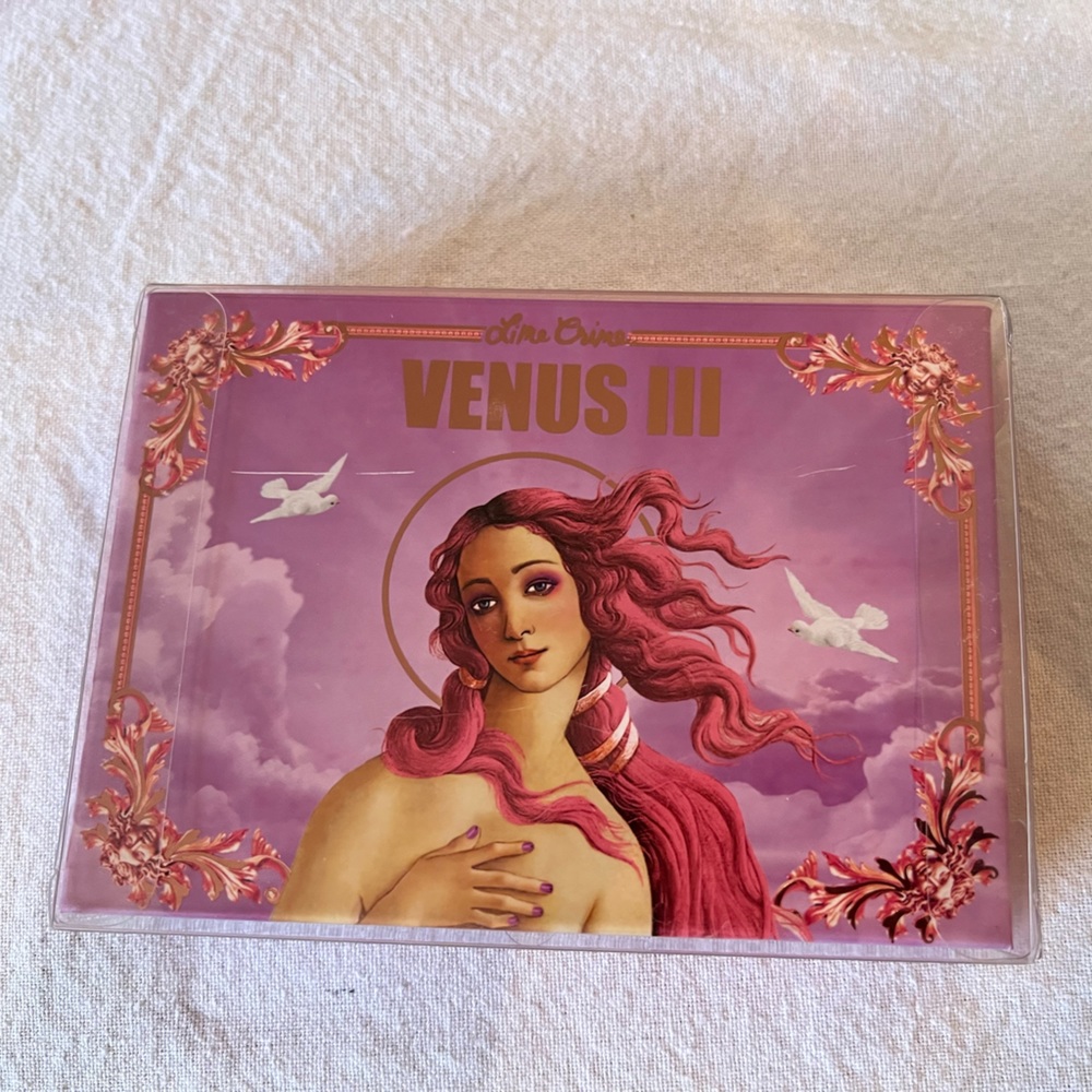 Venus 3 eyeshadow palette